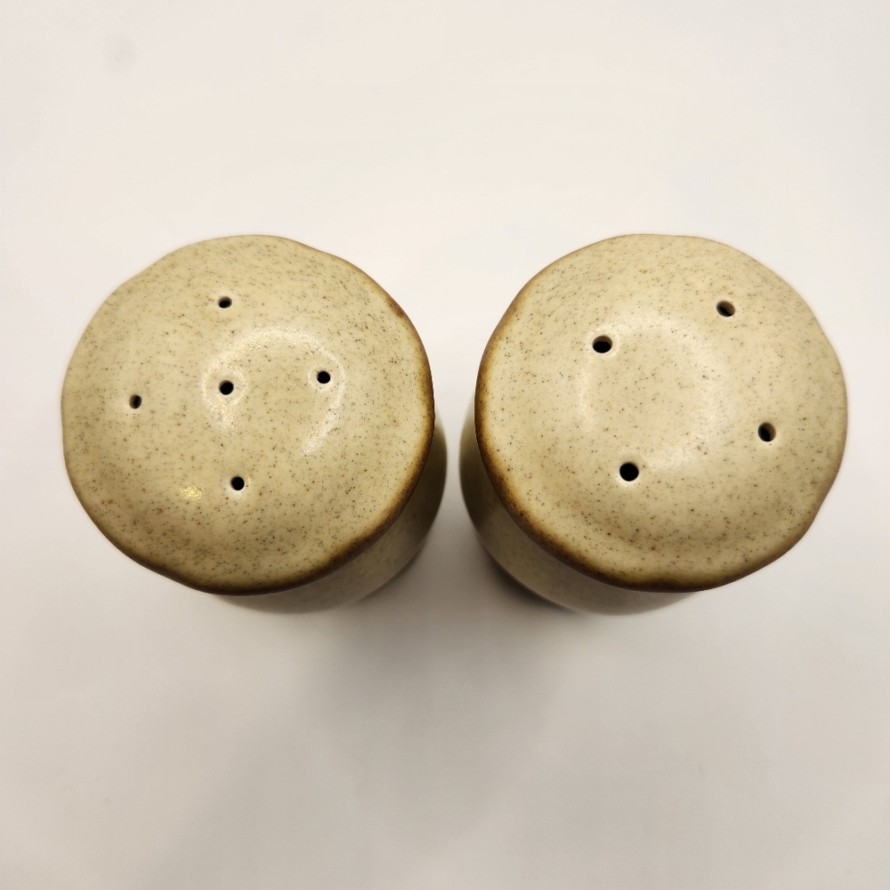Vintage Mikasa Garden Club Stoneware Salt & Pepper Shakers - Picture 2 of 3